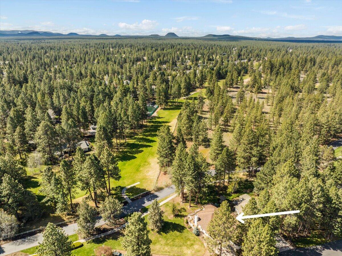 60877 Willow Creek Loop