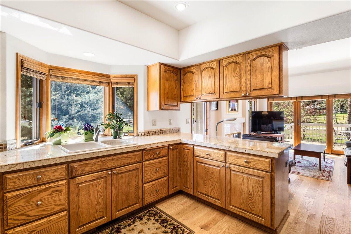 60877 Willow Creek Loop