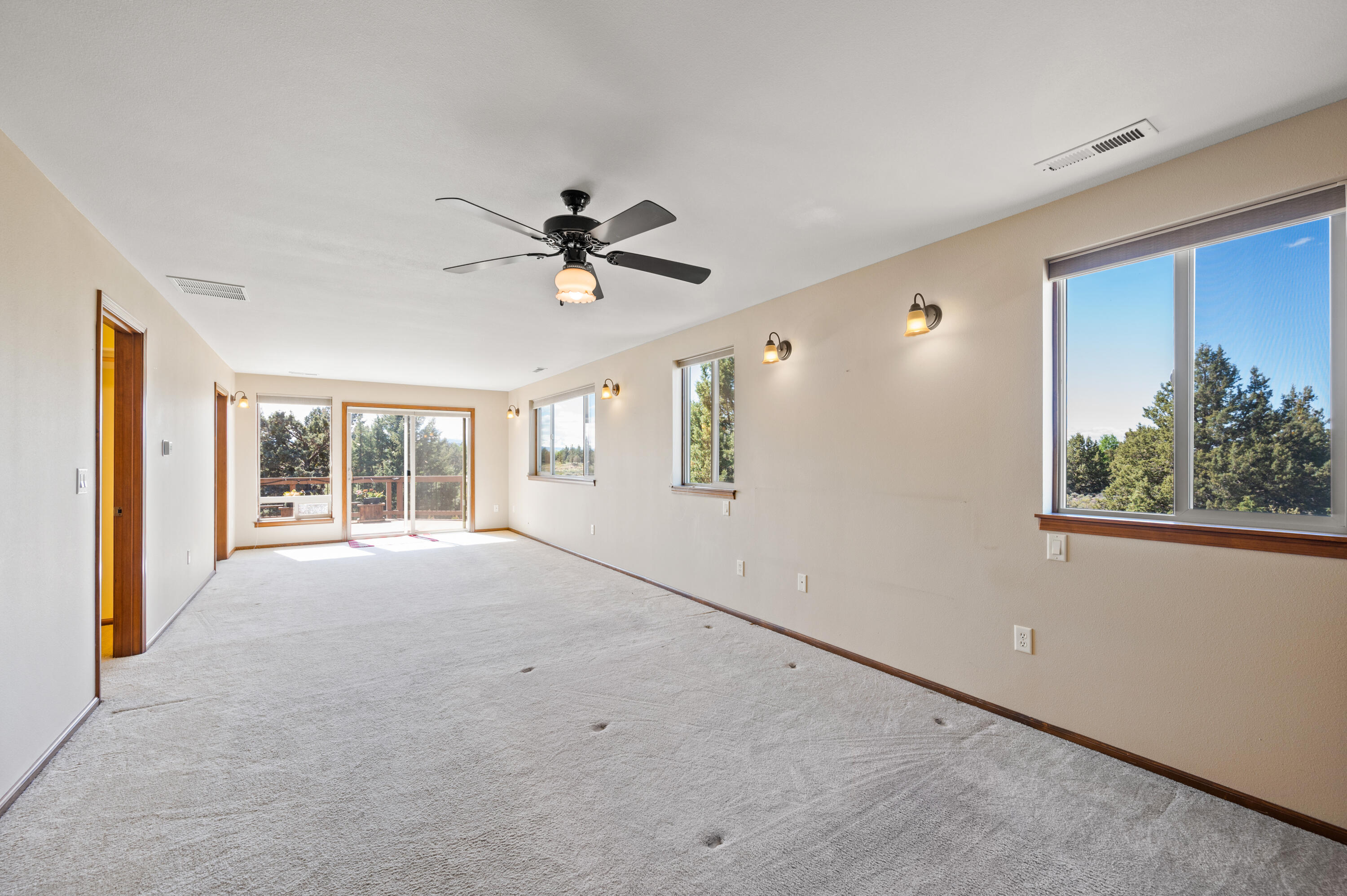 21770 Eastmont Drive