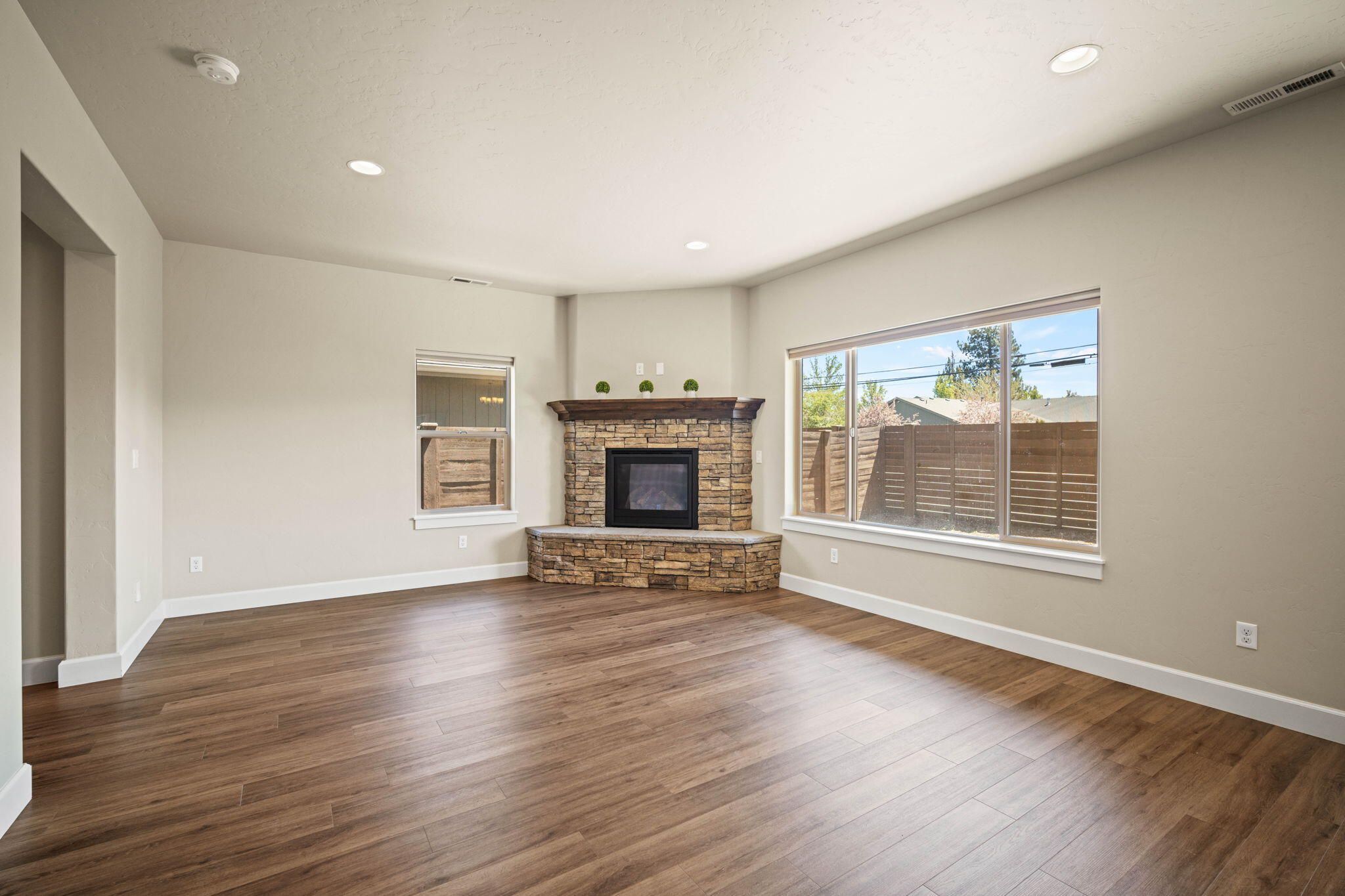20601 SE Gemstone Avenue