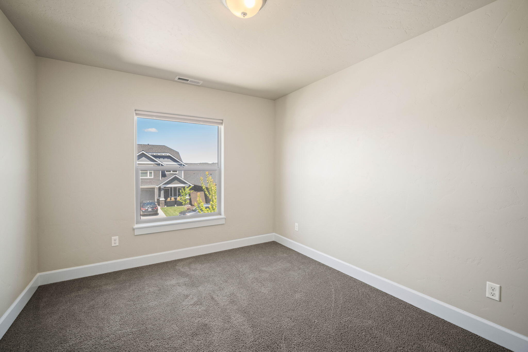 20601 SE Gemstone Avenue