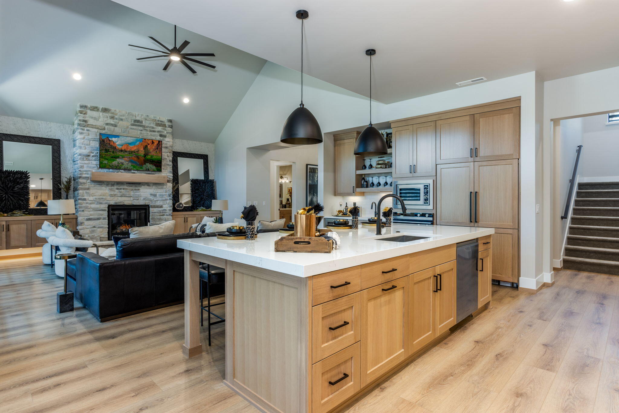 56396 Mirror Rock Loop Unit: 342