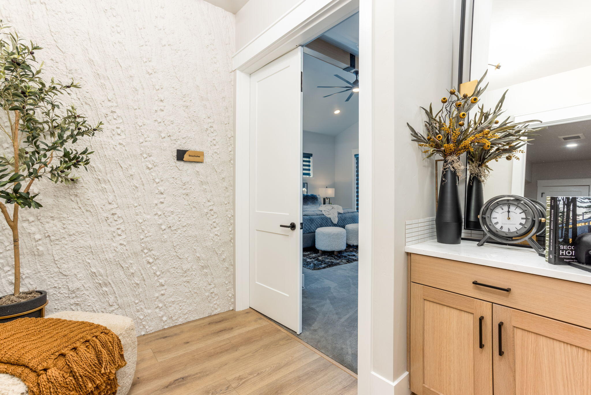 56396 Mirror Rock Loop Unit: 342