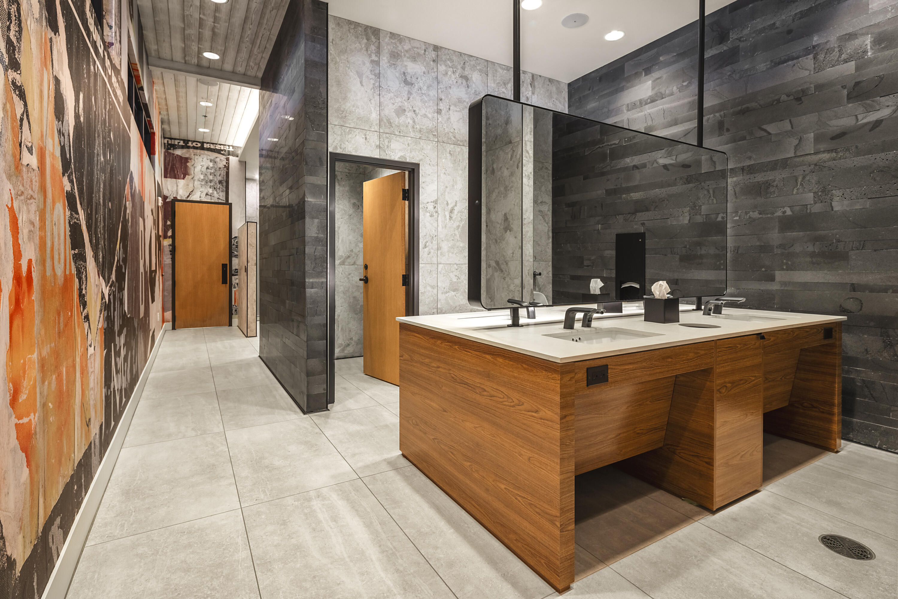 56373 Mirror Rock Loop Unit: 325