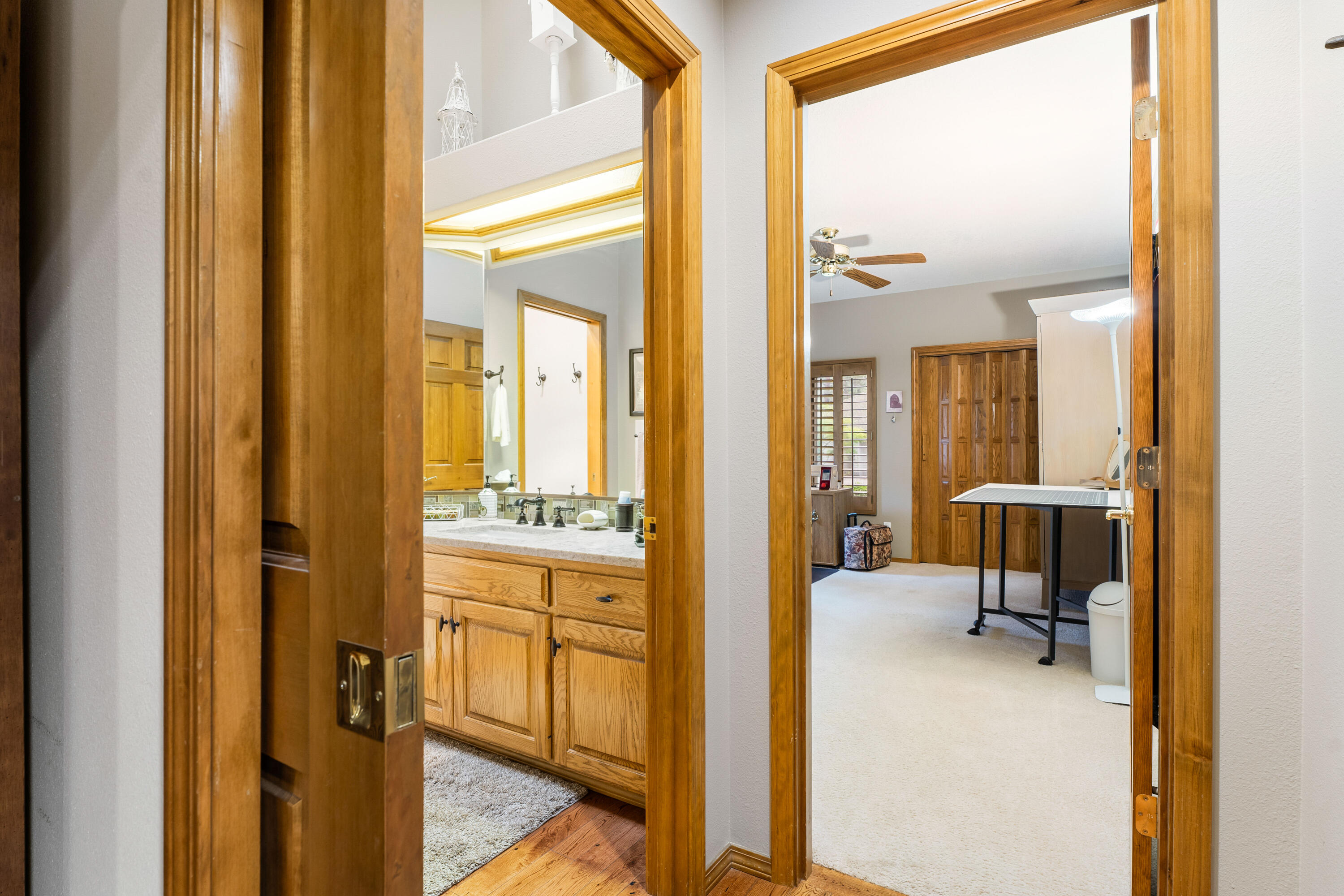 60724 Willow Creek Loop