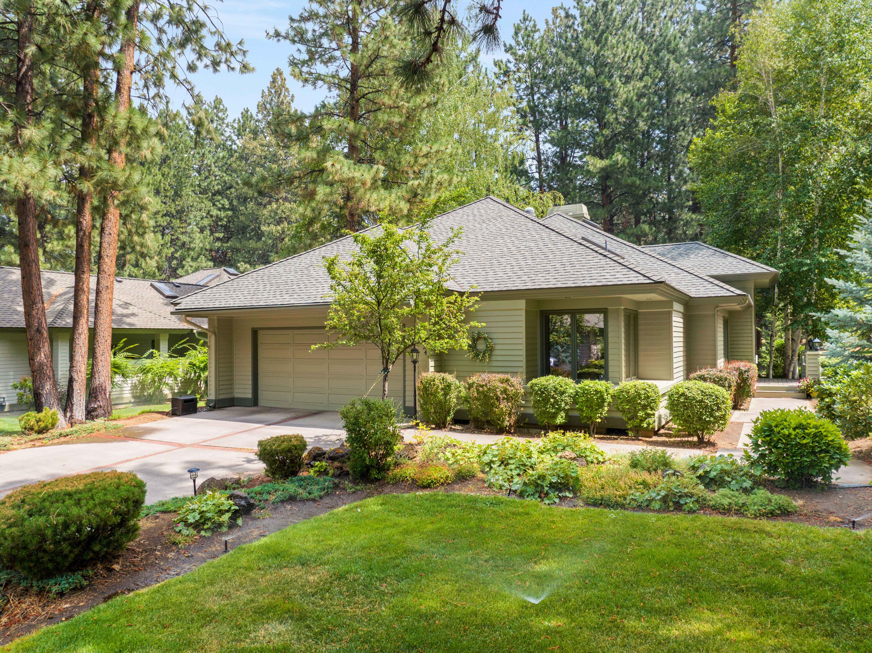 60724 Willow Creek Loop