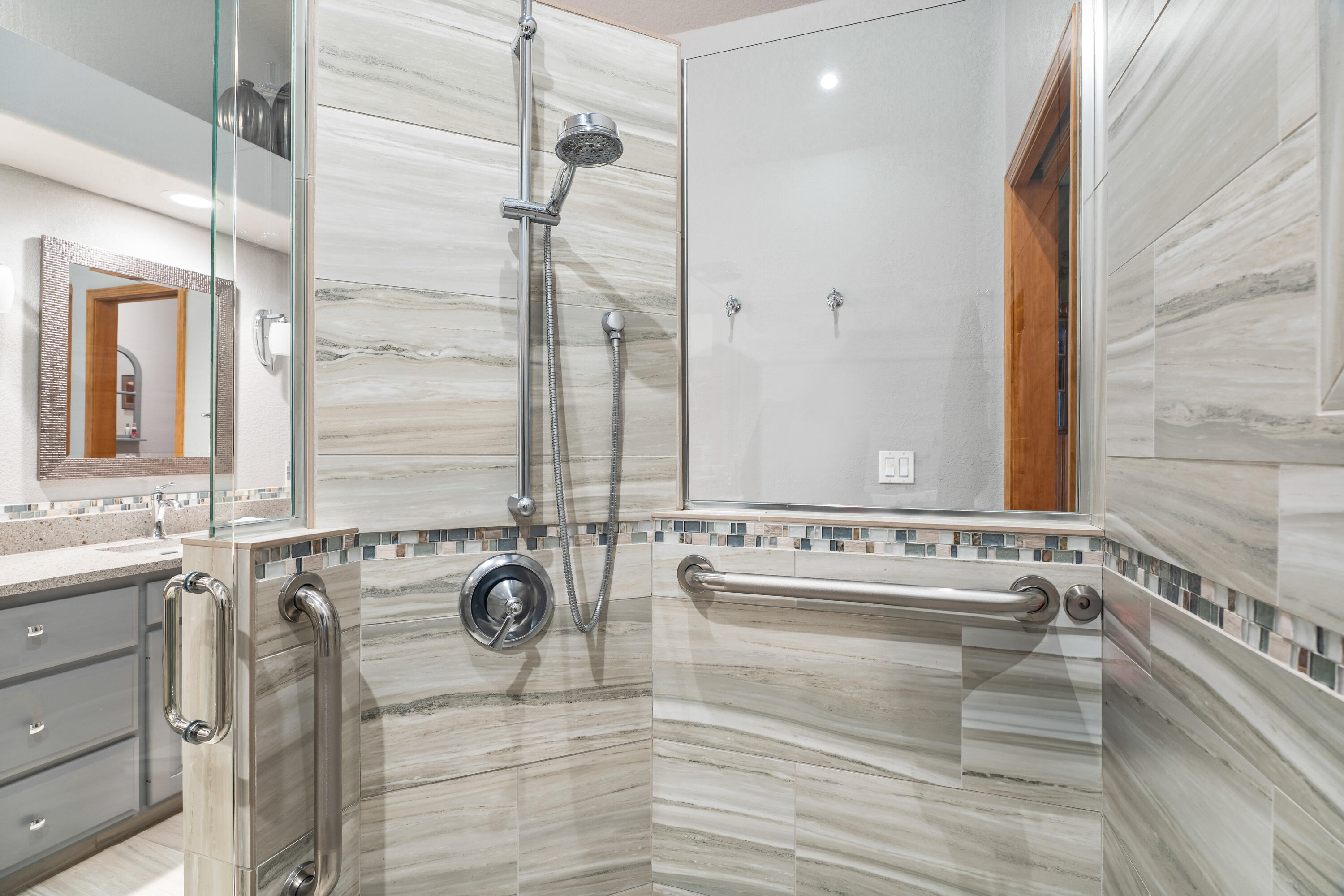 60724 Willow Creek Loop