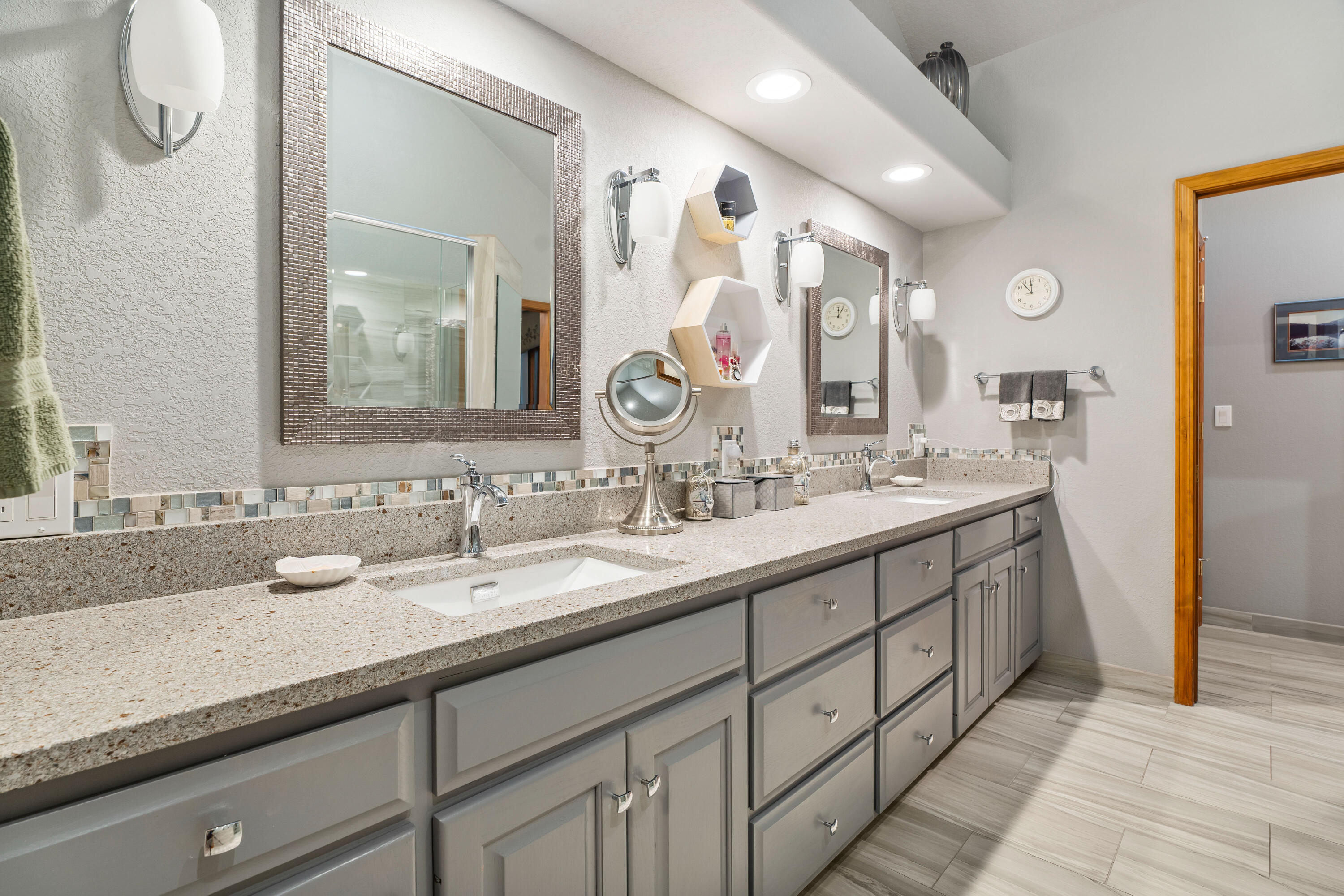 60724 Willow Creek Loop