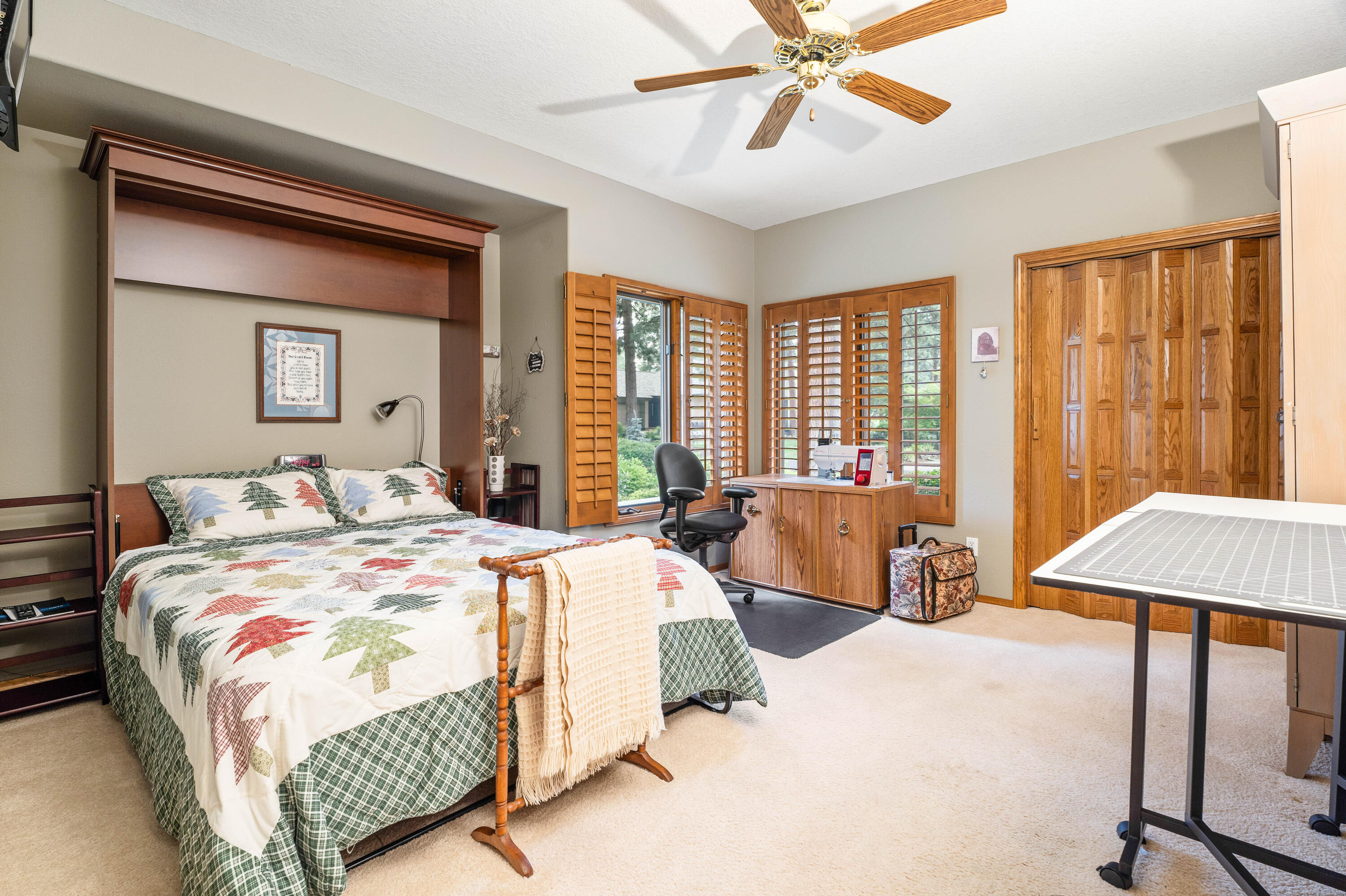 60724 Willow Creek Loop