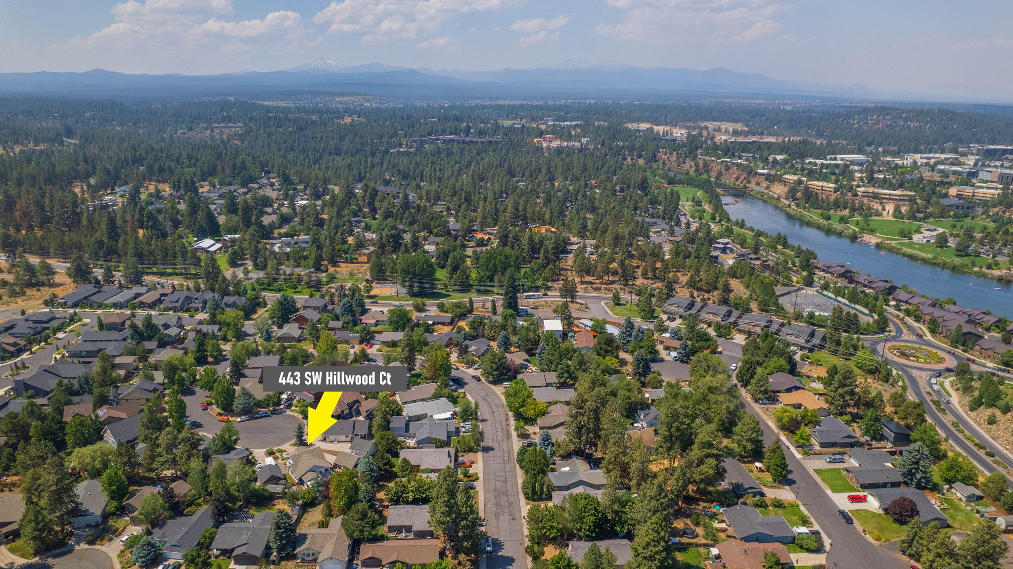 443 SW Hillwood Court