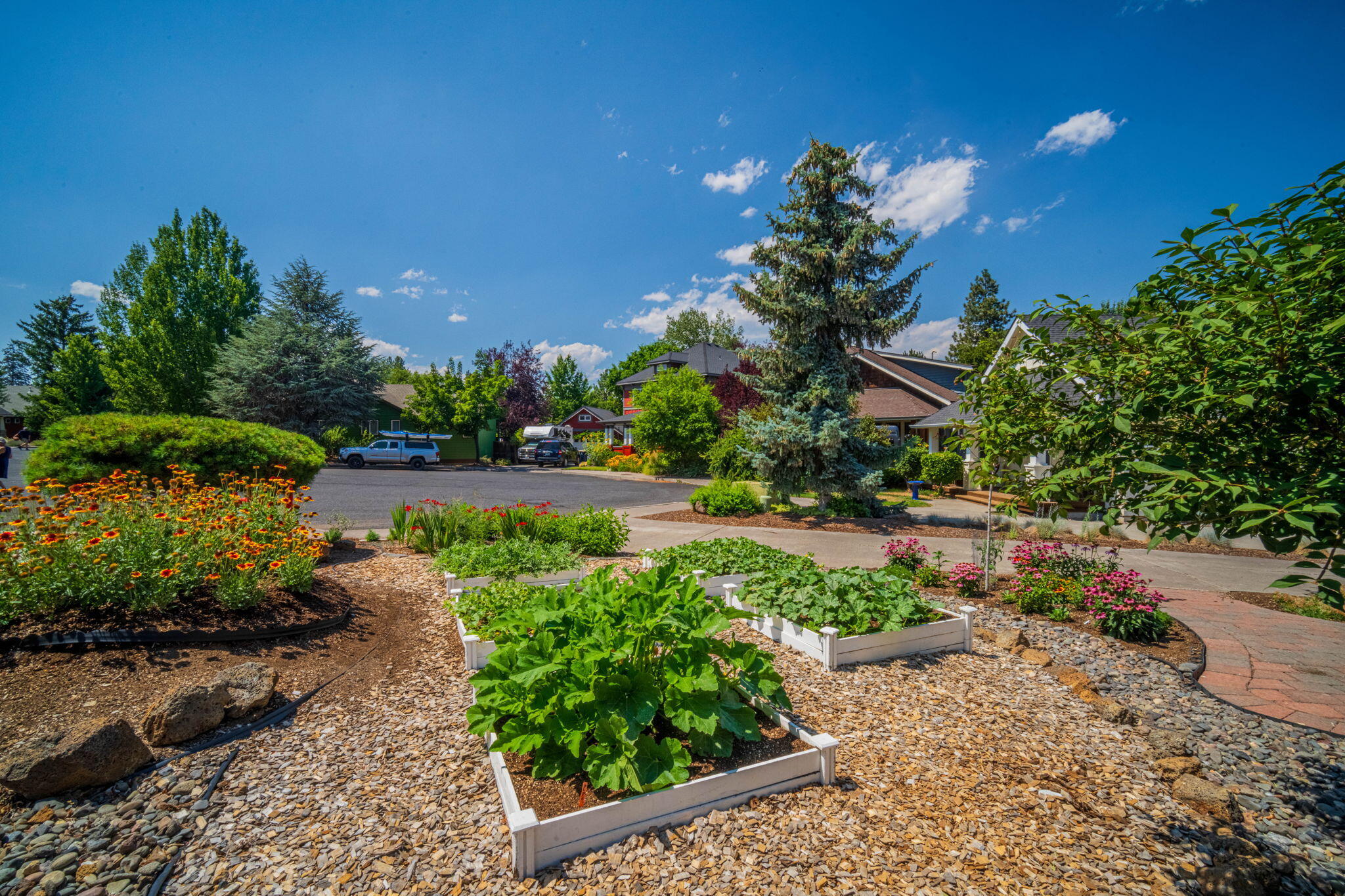 443 SW Hillwood Court