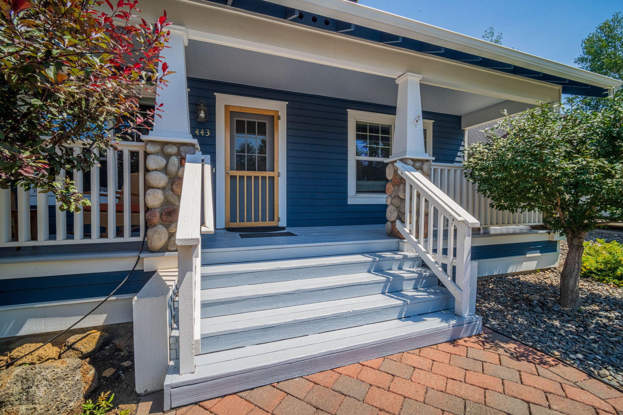 443 SW Hillwood Court