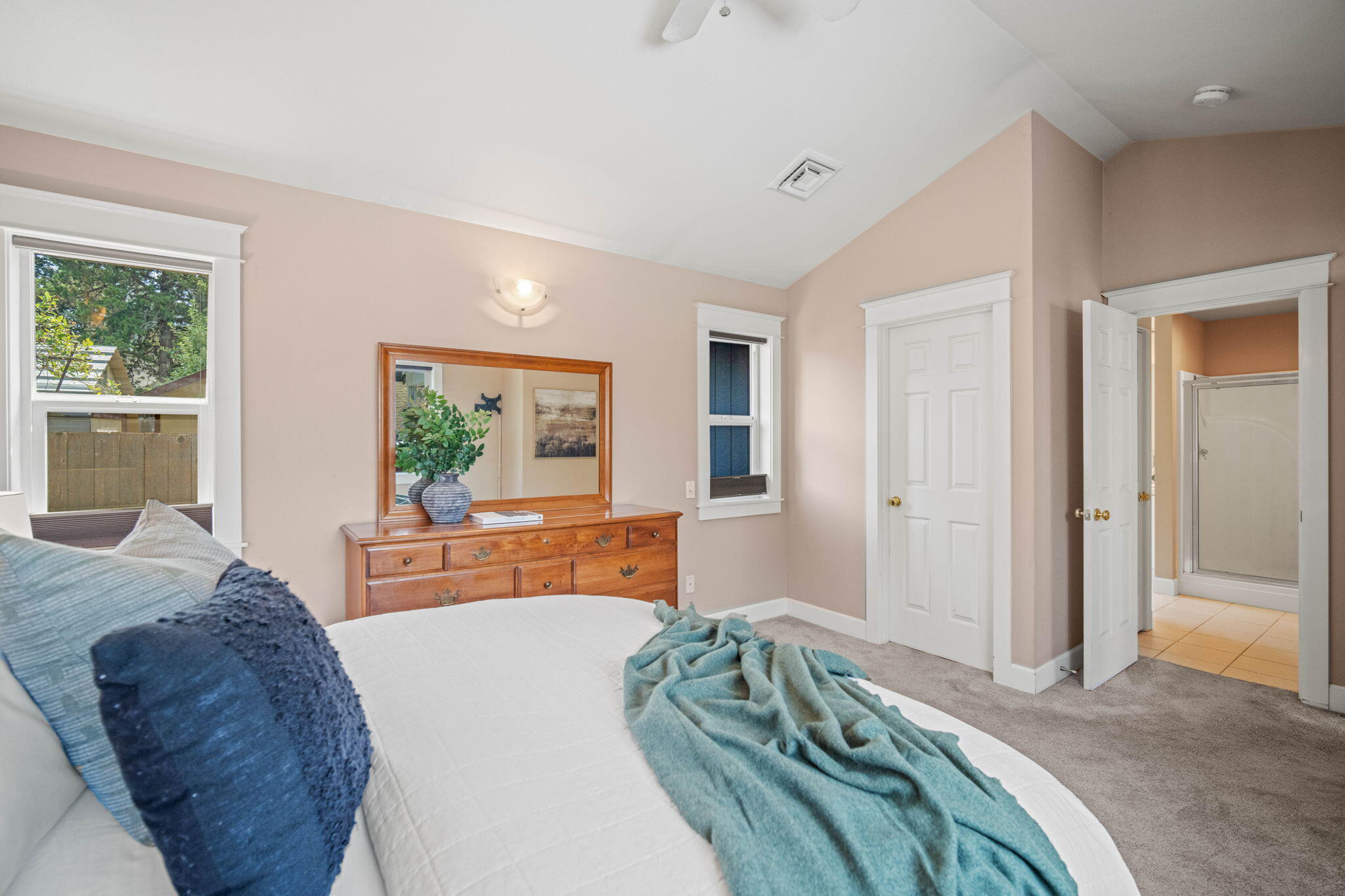 443 SW Hillwood Court