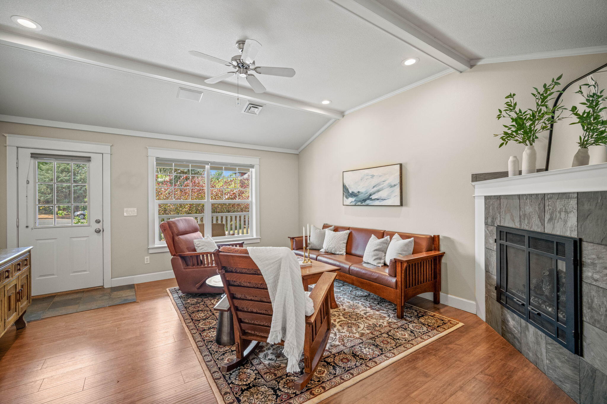 443 SW Hillwood Court