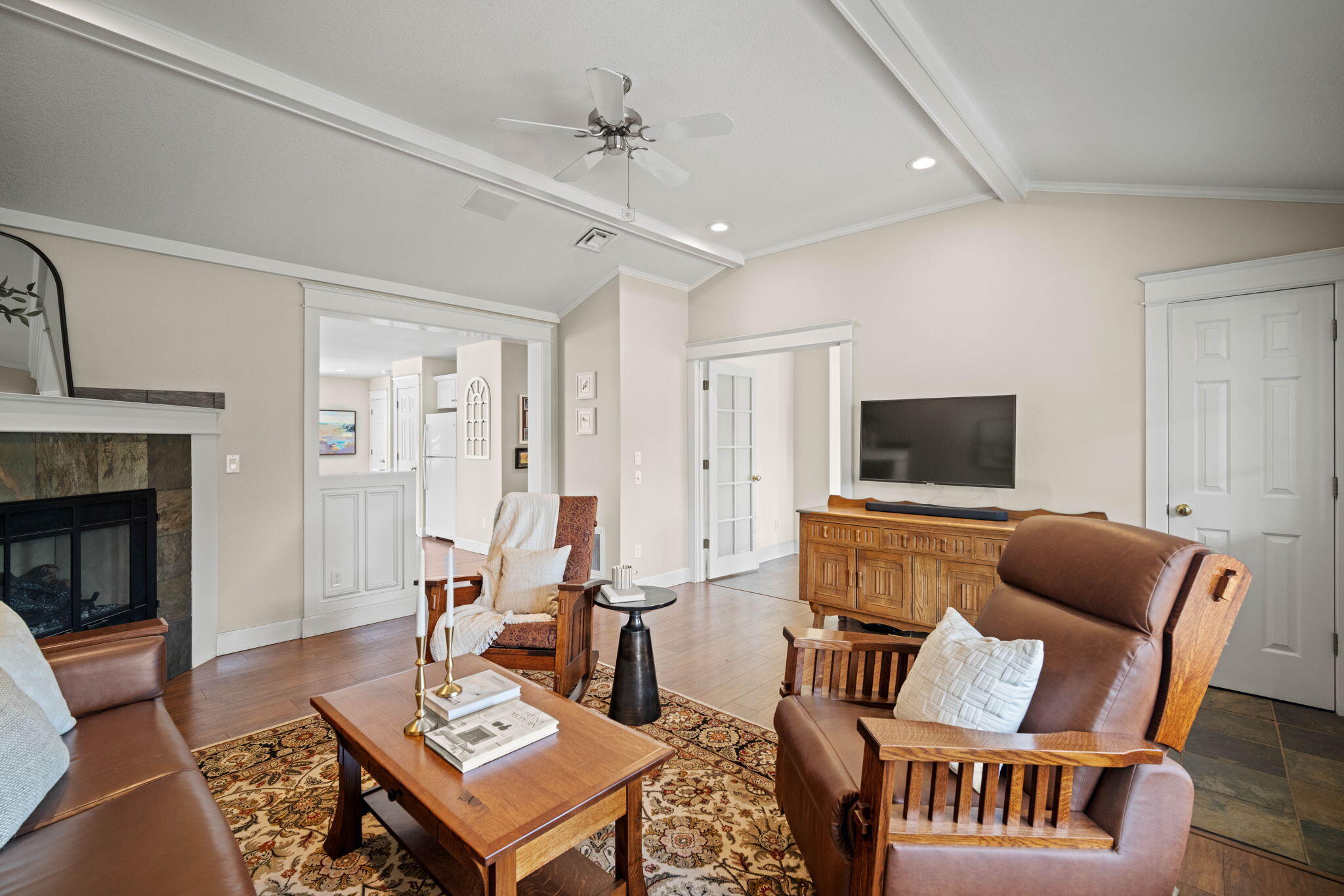 443 SW Hillwood Court