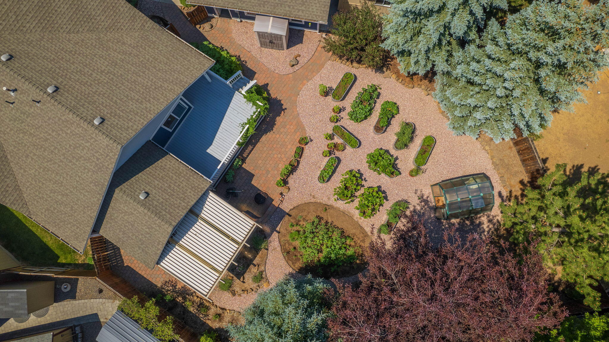 443 SW Hillwood Court