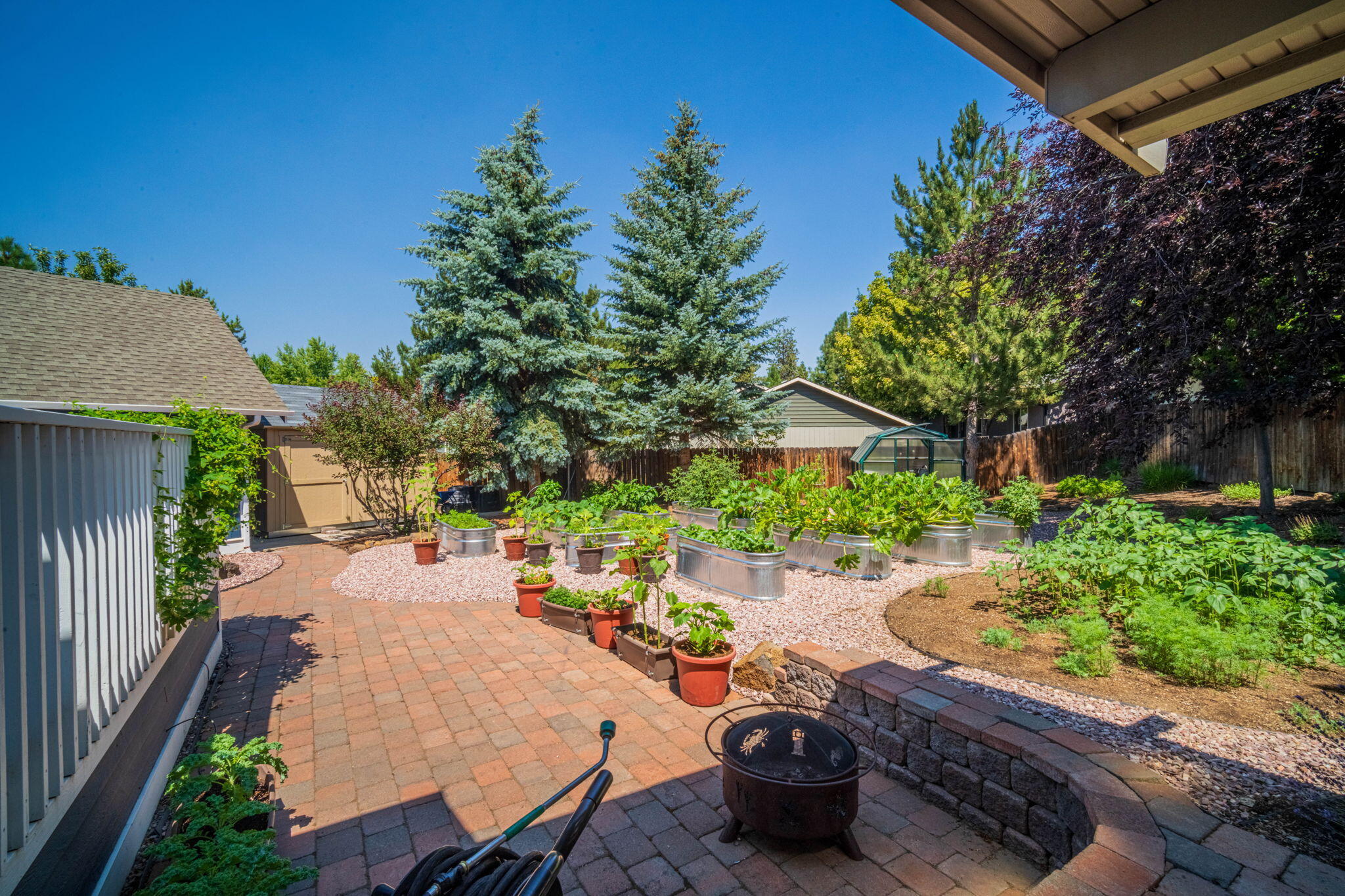 443 SW Hillwood Court