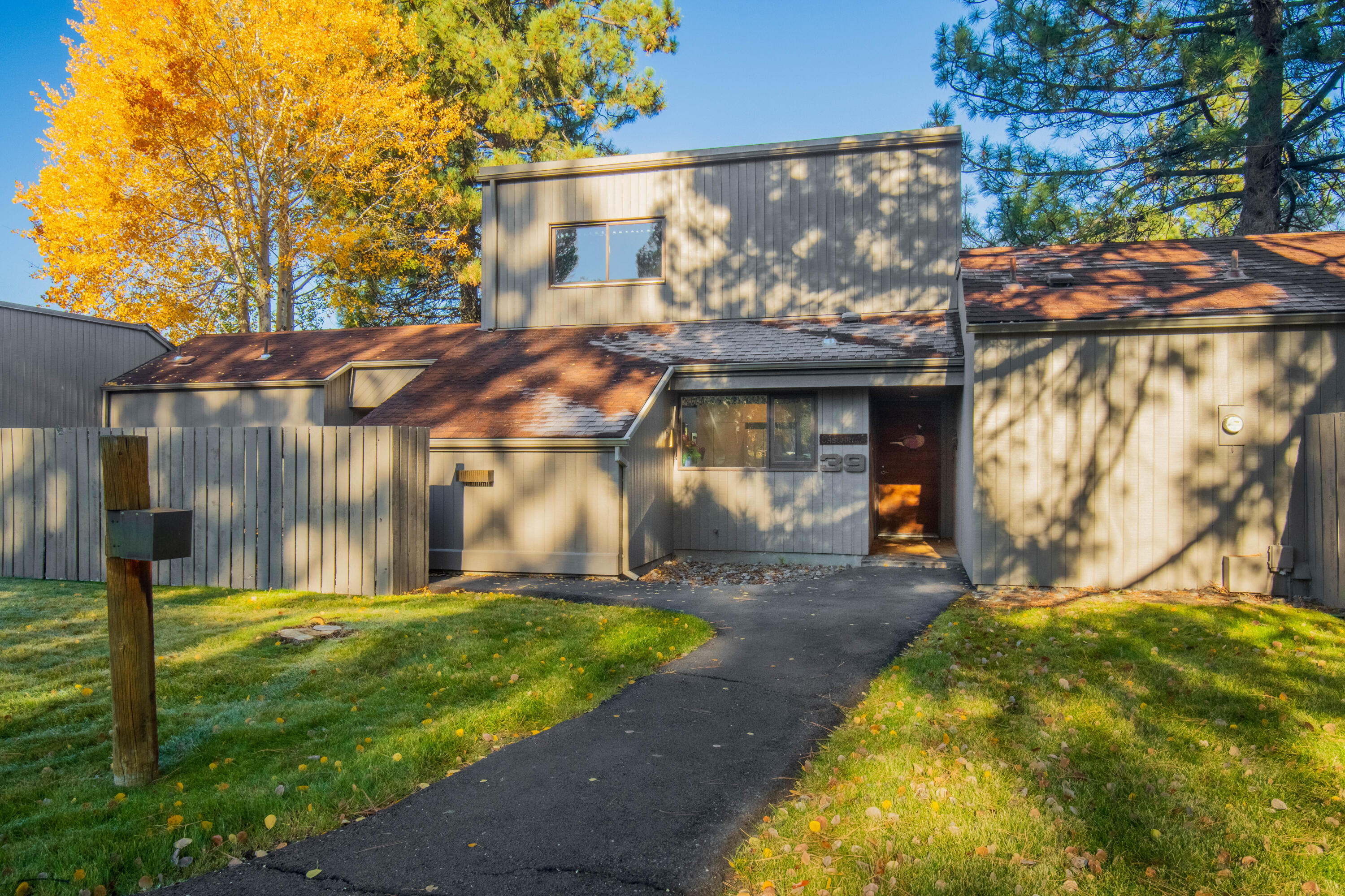 57239 Island Road Unit: 39