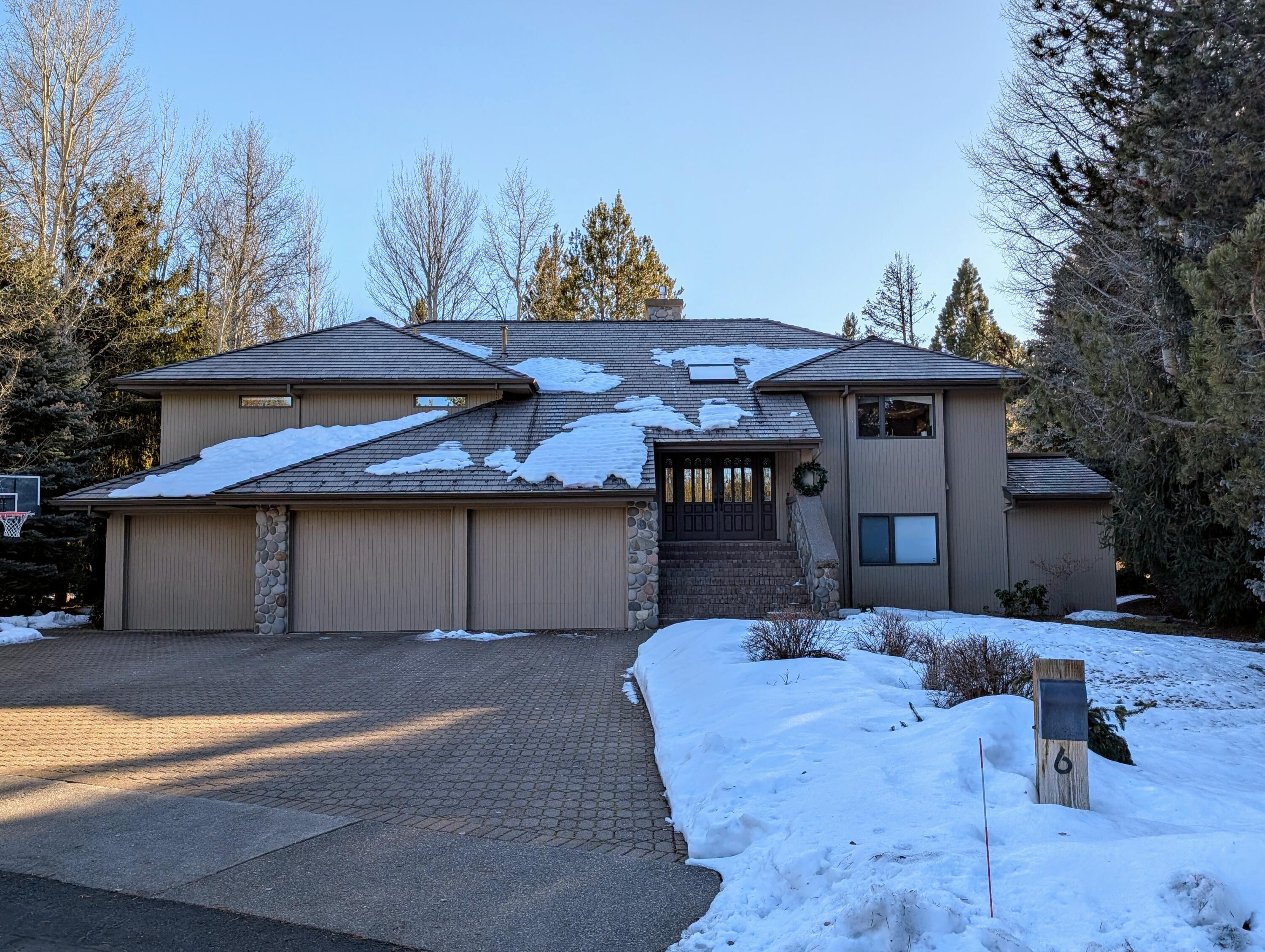 18005 N Course Lane Unit: 6