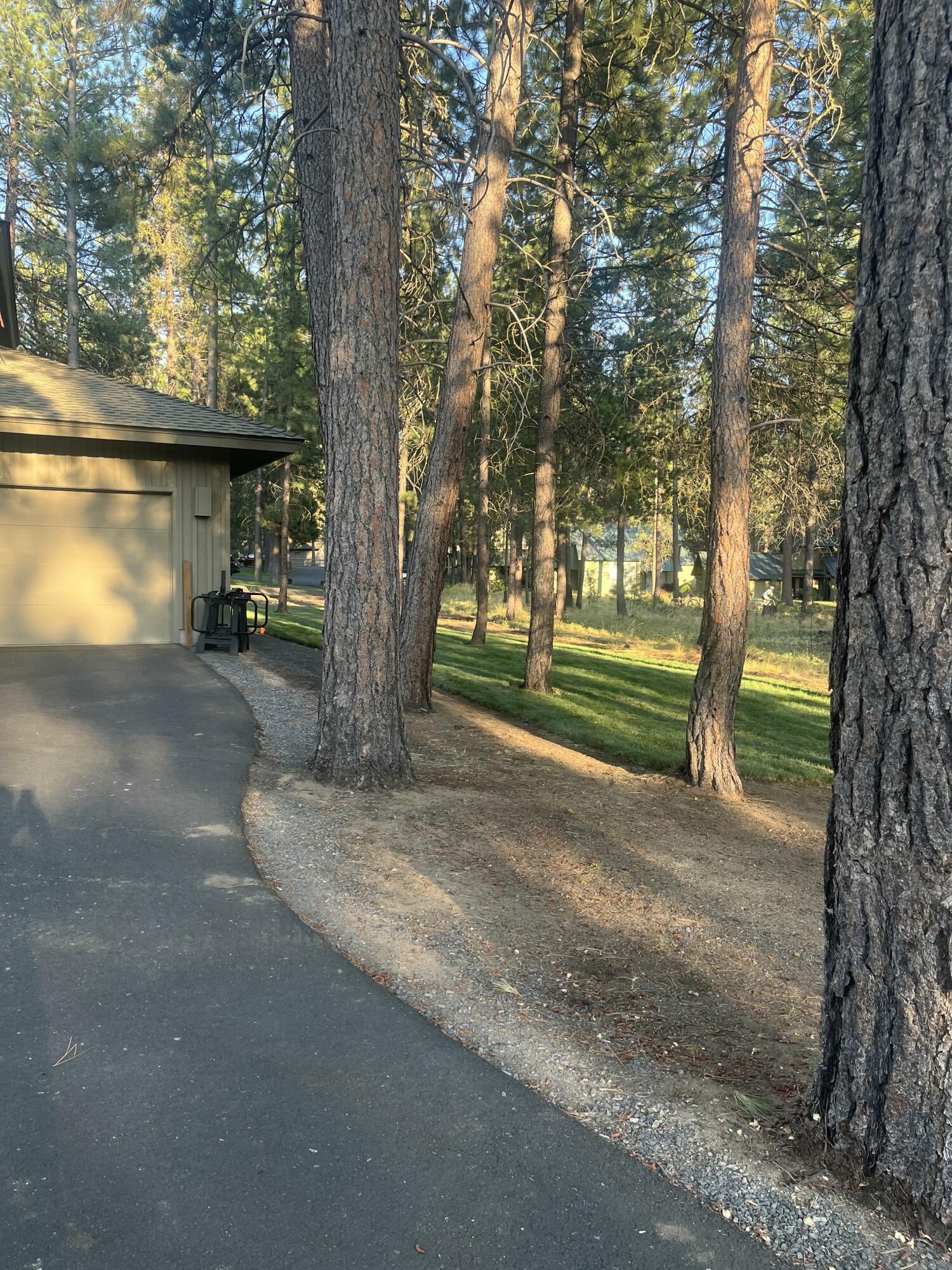 17683 Broken Top Lane