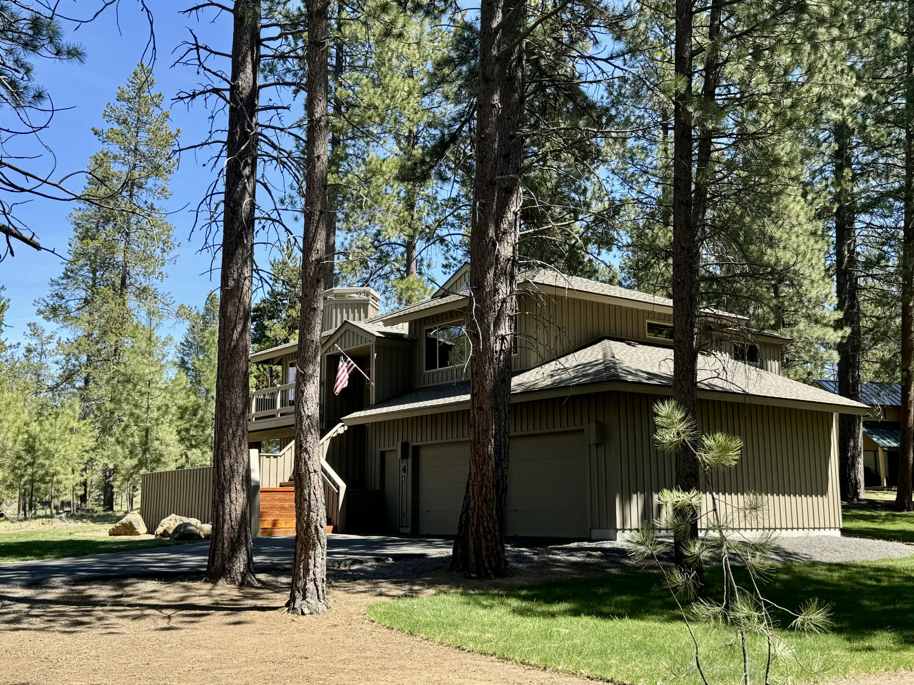 17683 Broken Top Lane