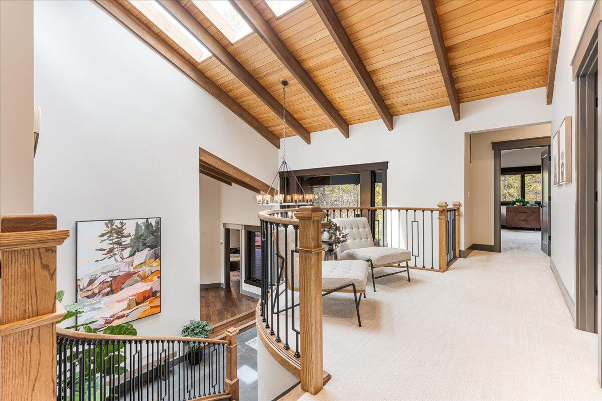 57688 Vine Maple Lane