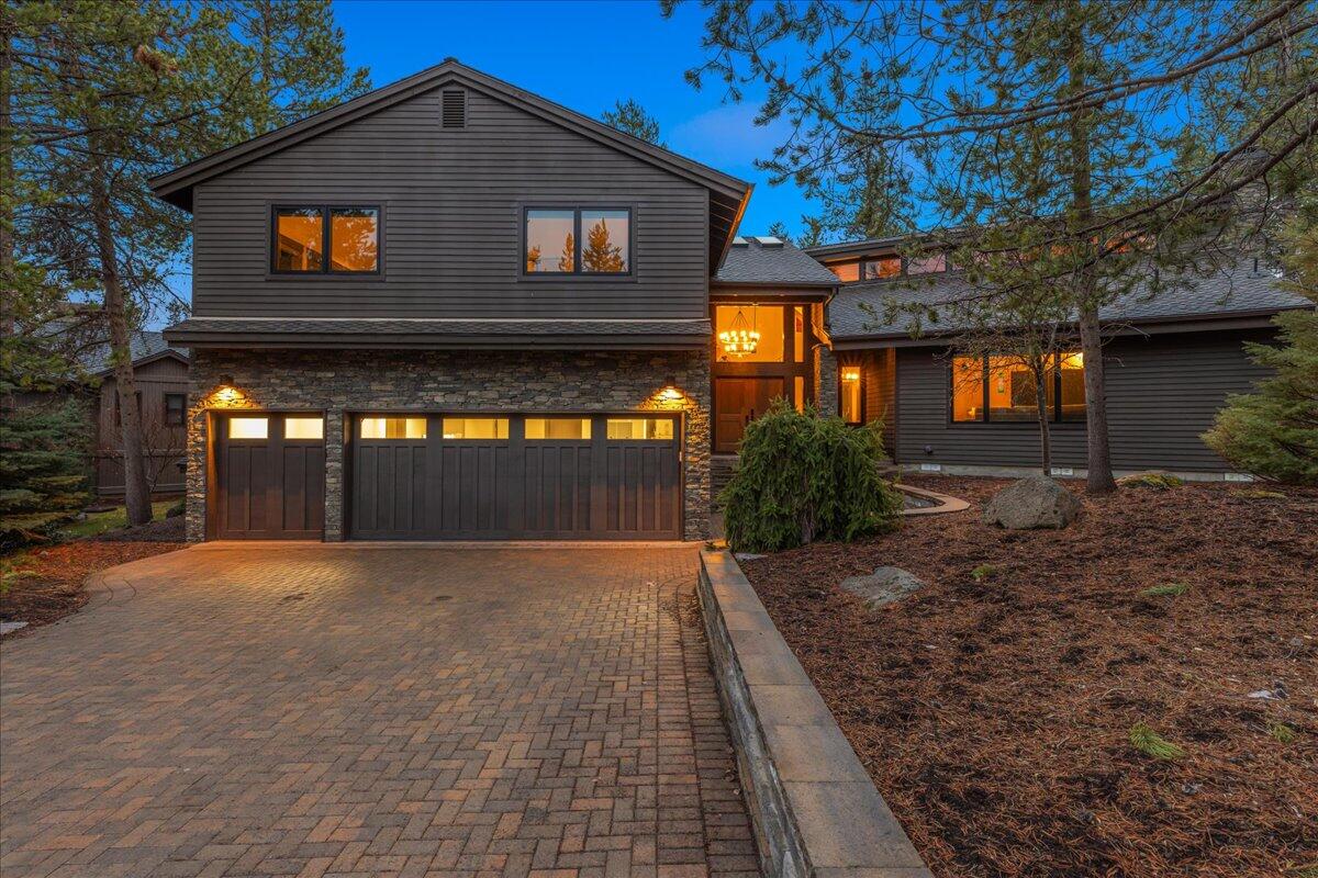 57688 Vine Maple Lane