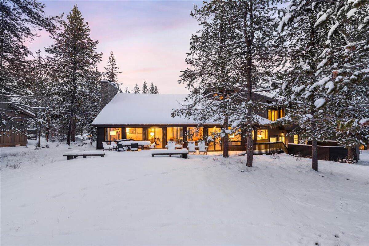 57688 Vine Maple Lane