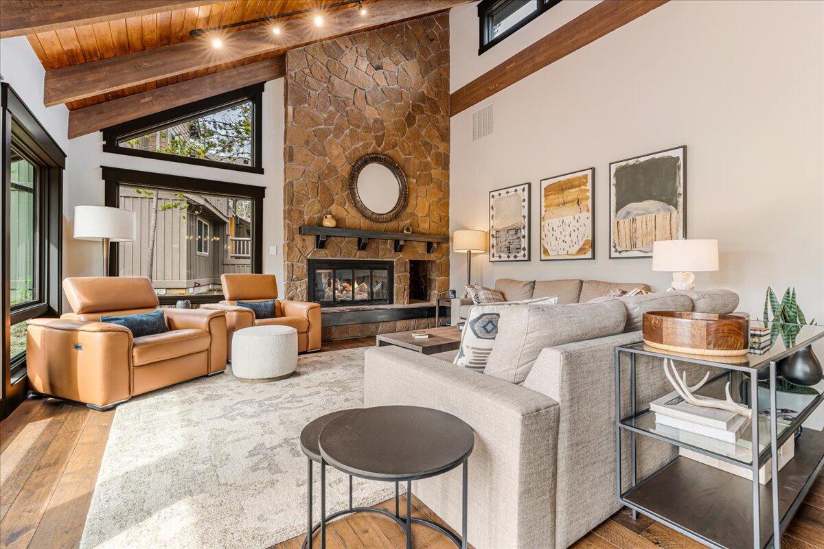 57688 Vine Maple Lane