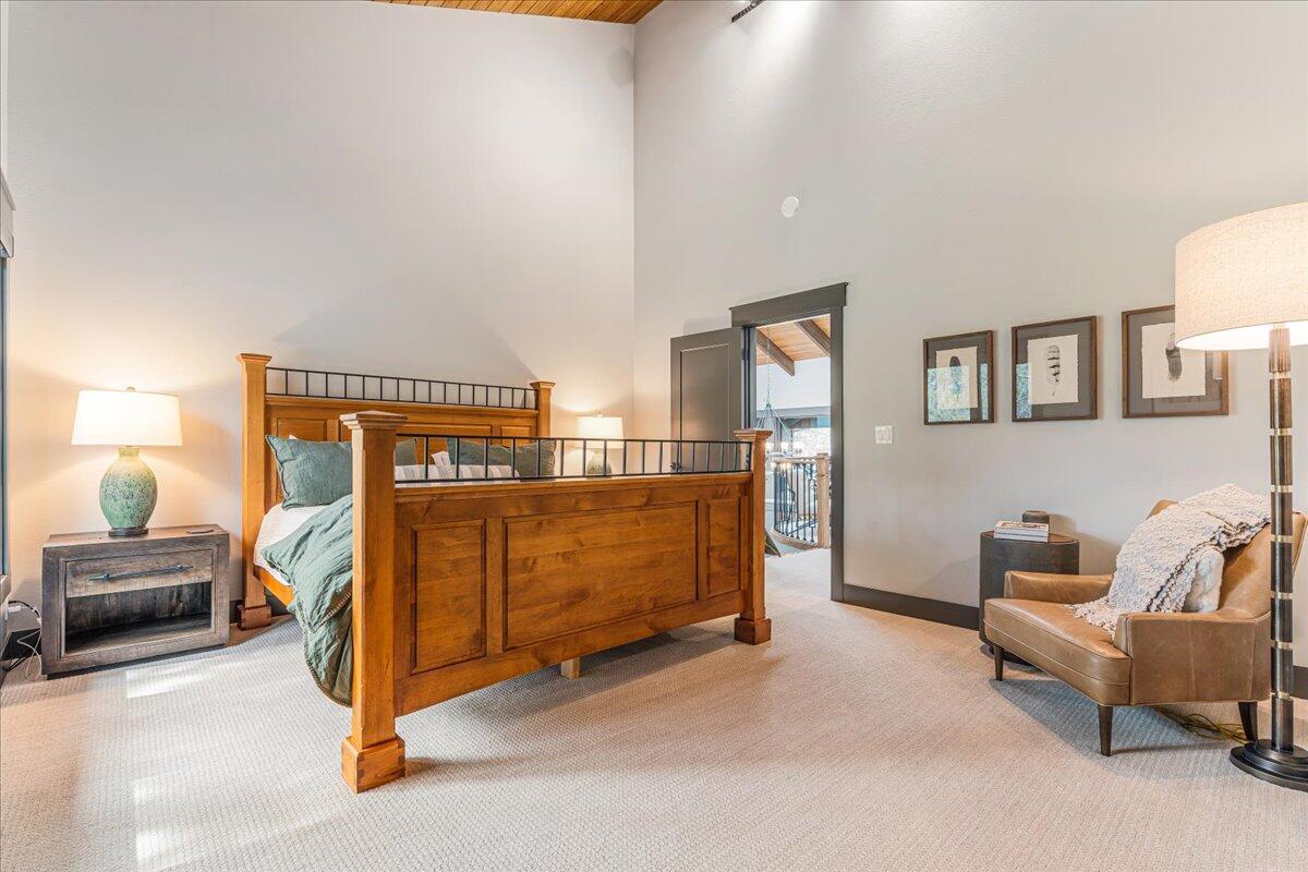 57688 Vine Maple Lane
