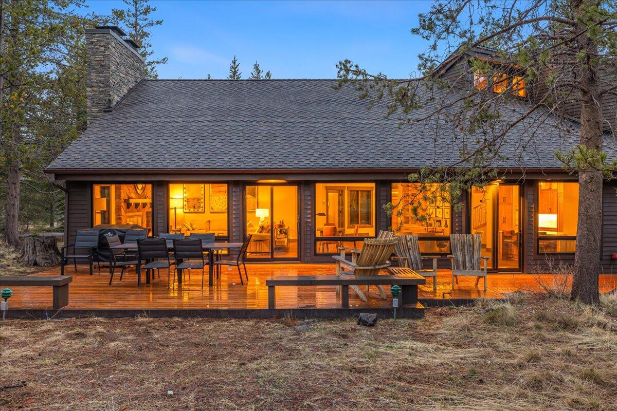 57688 Vine Maple Lane