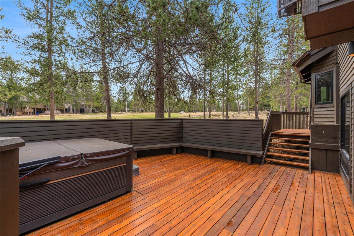57688 Vine Maple Lane