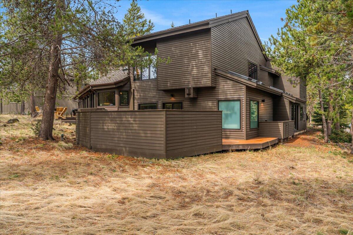 57688 Vine Maple Lane