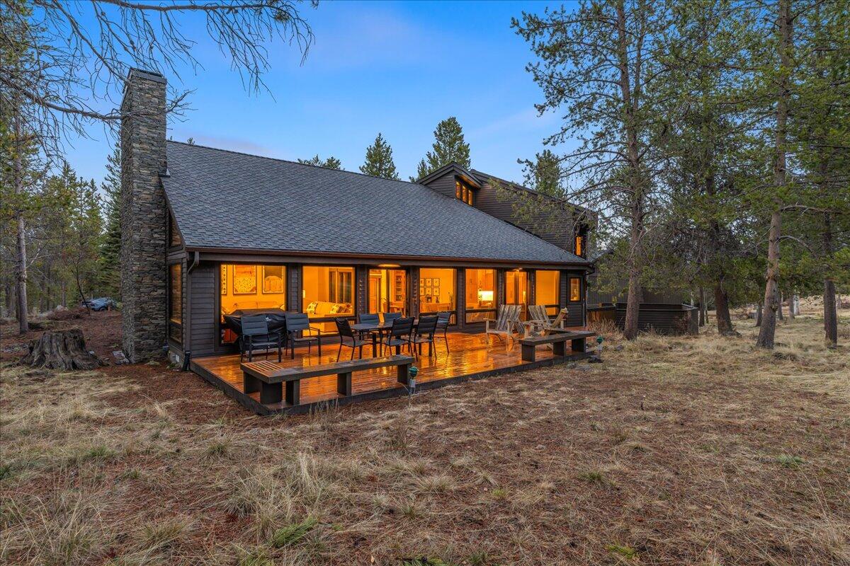 57688 Vine Maple Lane