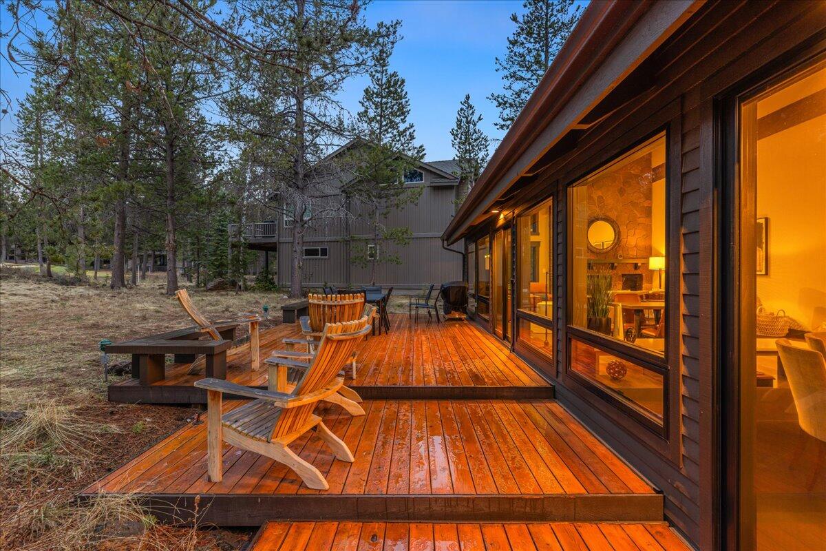 57688 Vine Maple Lane