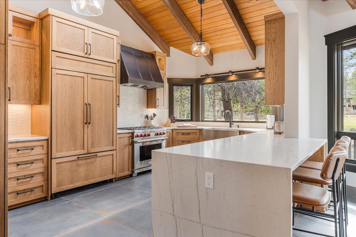 57688 Vine Maple Lane
