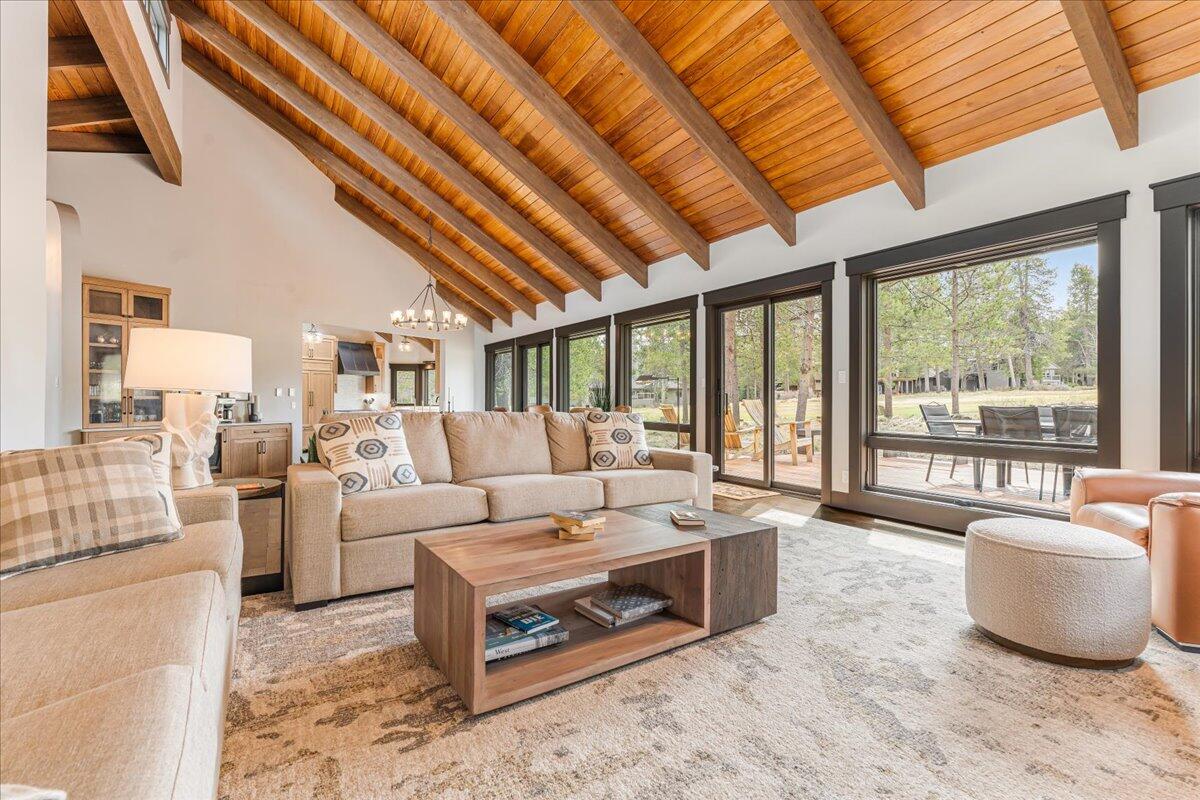 57688 Vine Maple Lane