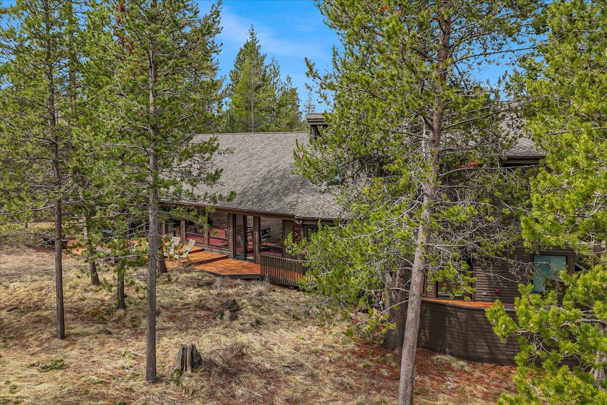 57688 Vine Maple Lane