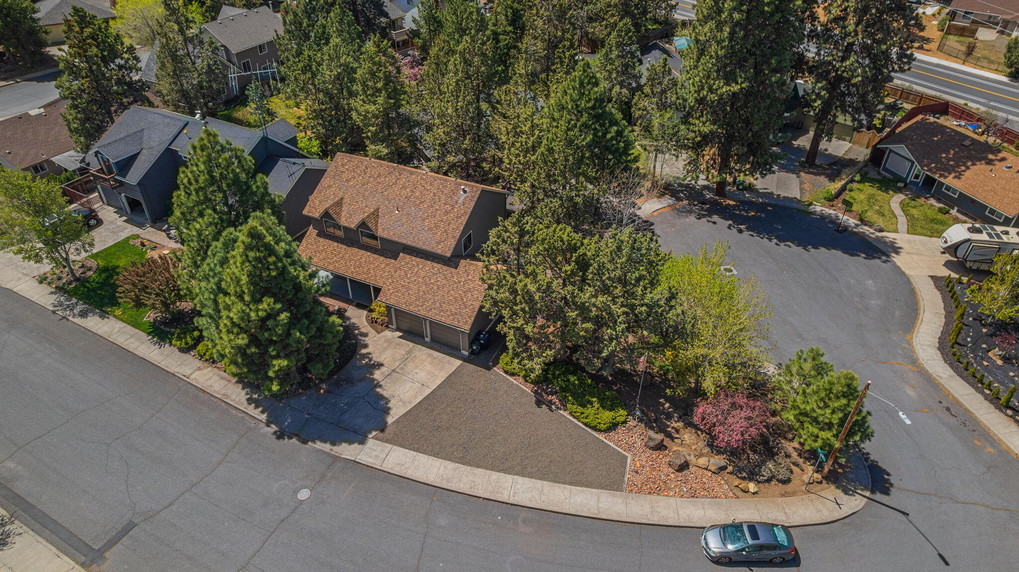 2561 NE 6th Street