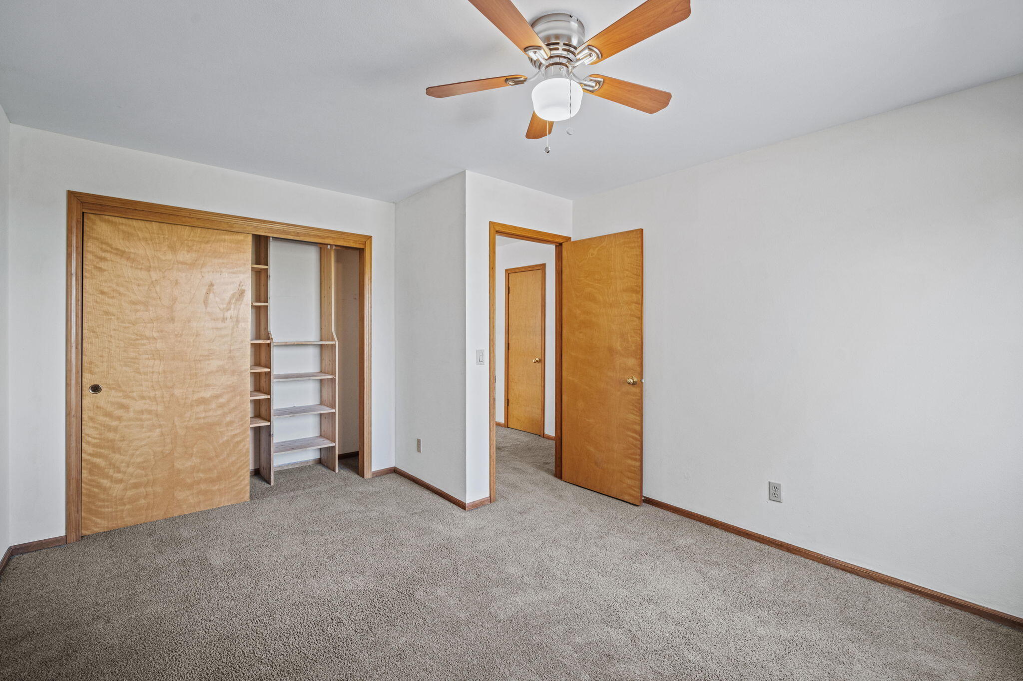 2561 NE 6th Street