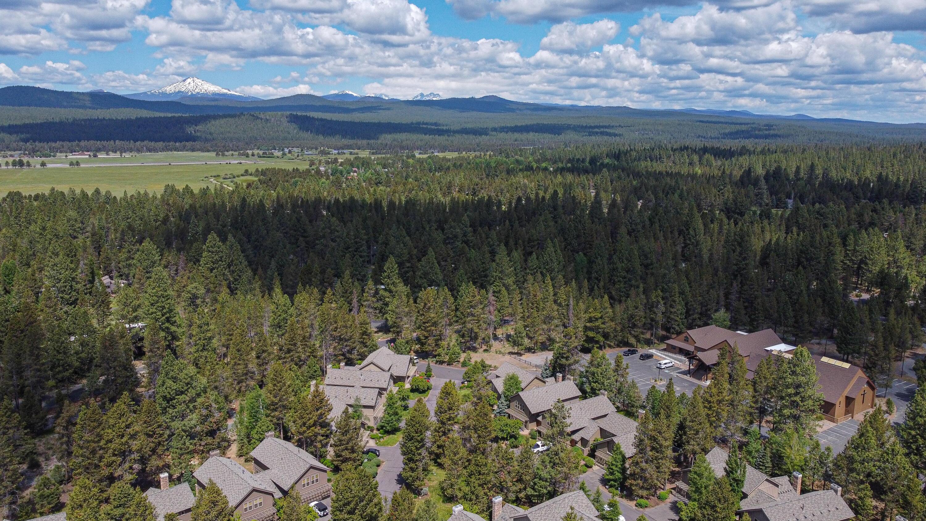 57178  Evergreen Loop, 24