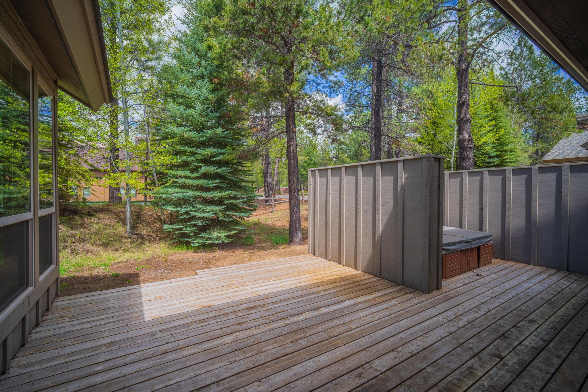 57178  Evergreen Loop, 24