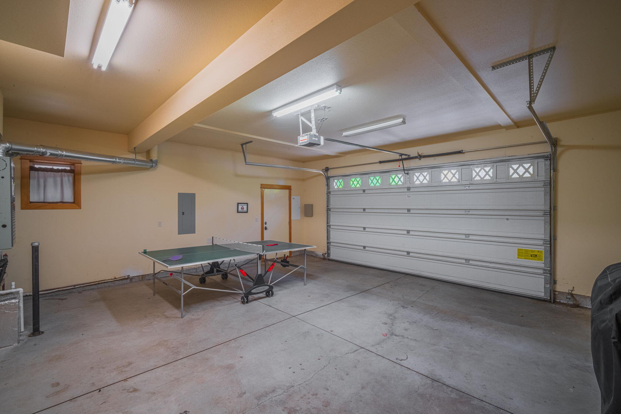 57178  Evergreen Loop, 24