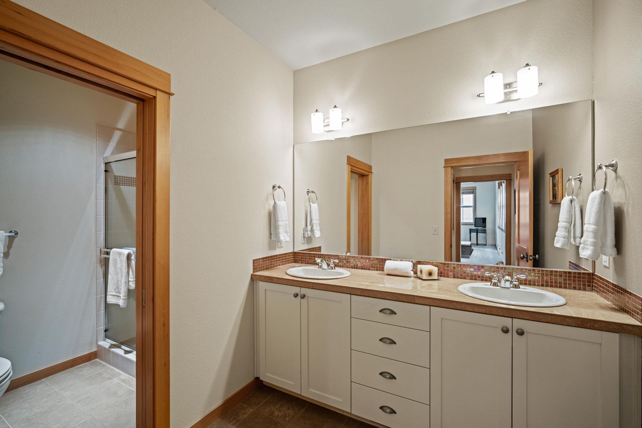 57178  Evergreen Loop, 24
