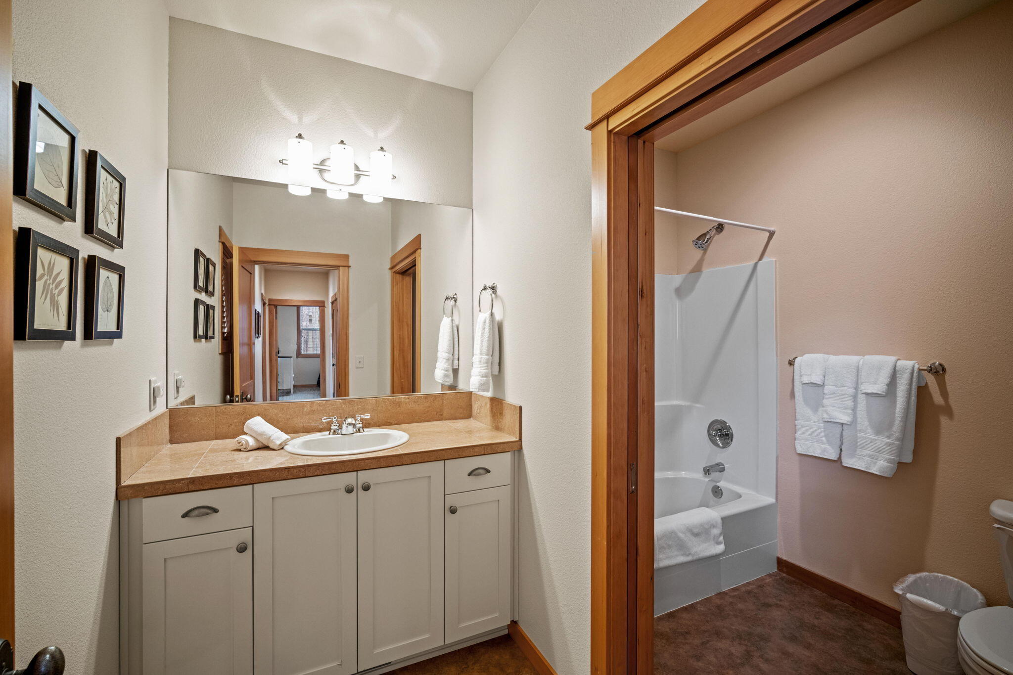 57178  Evergreen Loop, 24