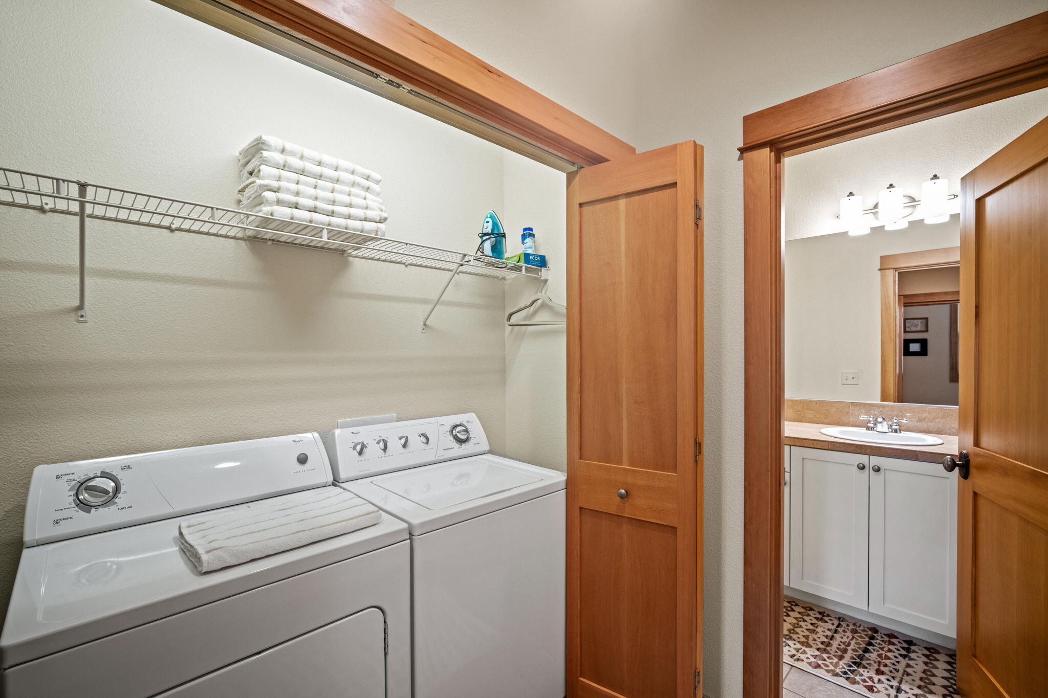 57178  Evergreen Loop, 24