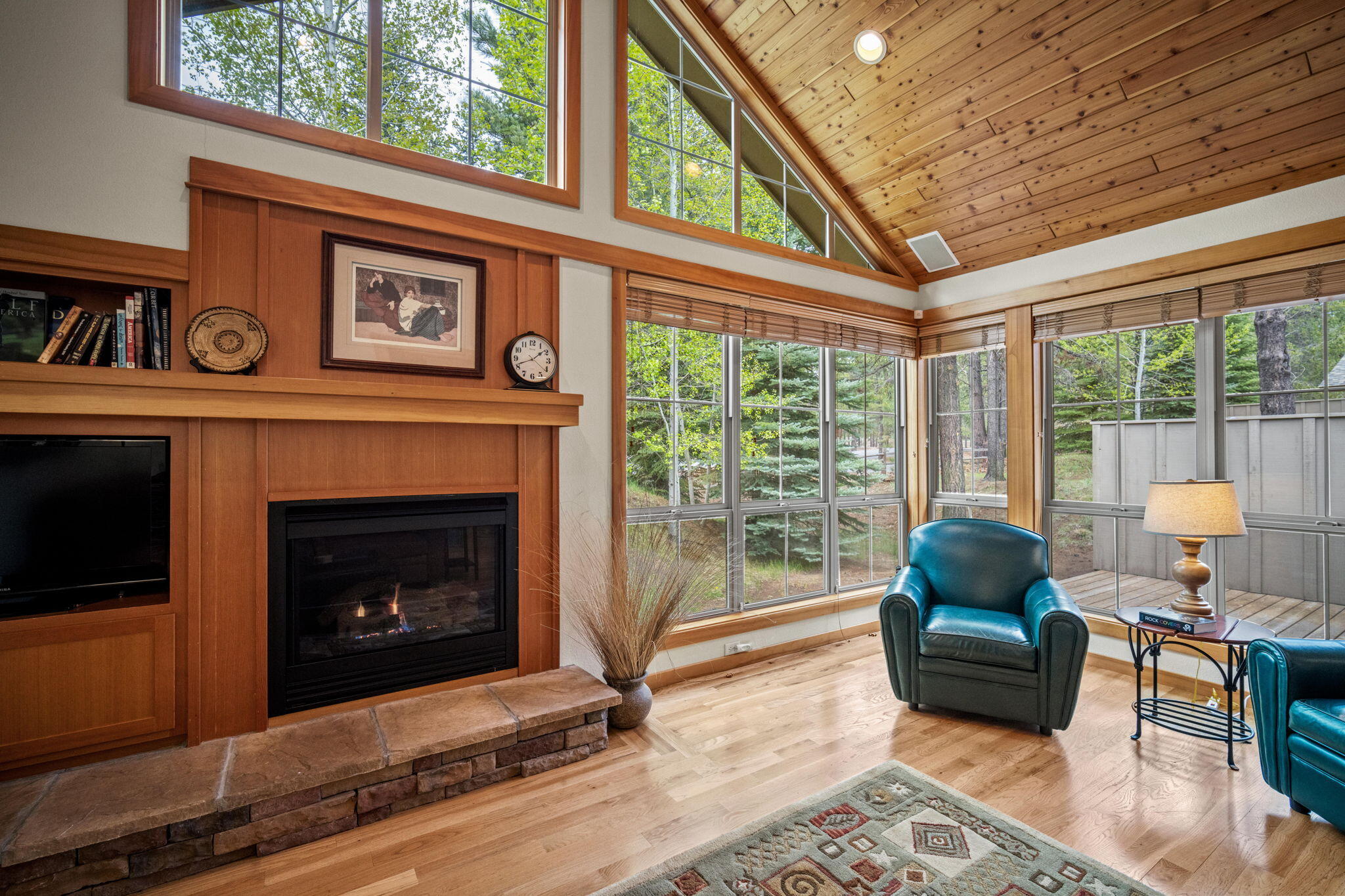 57178  Evergreen Loop, 24