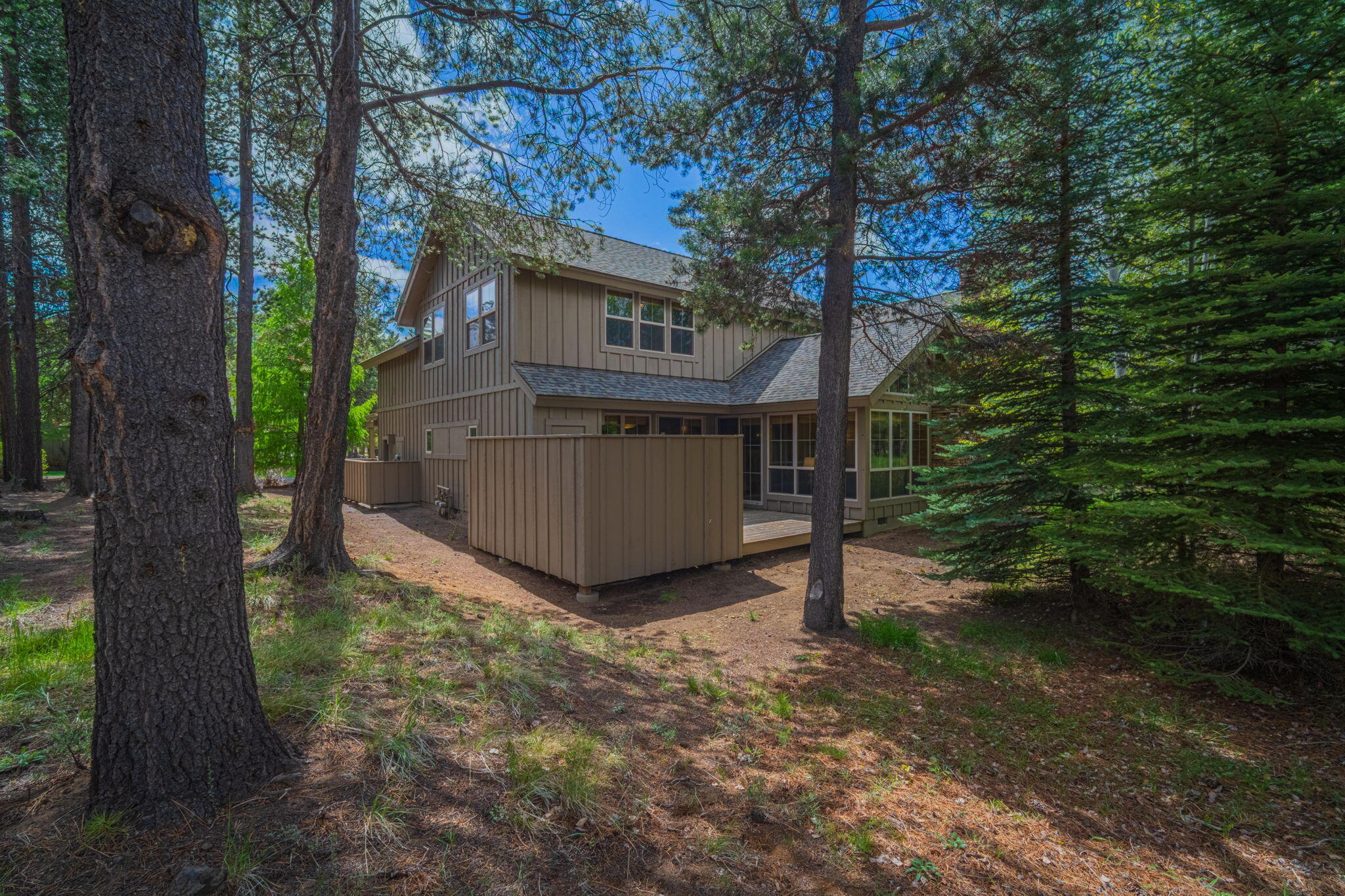 57178  Evergreen Loop, 24