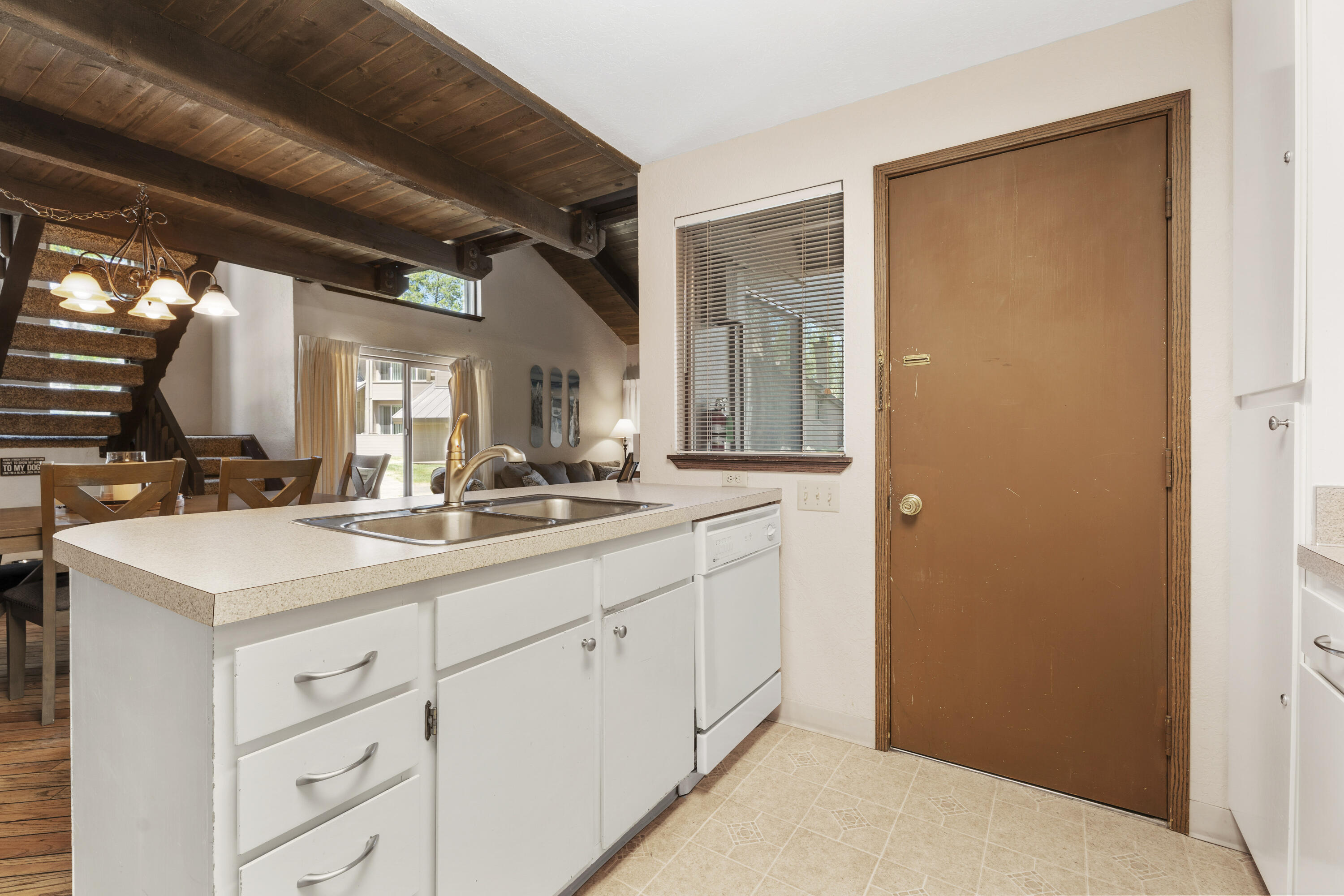 57012 Tennis Village Lane, 57