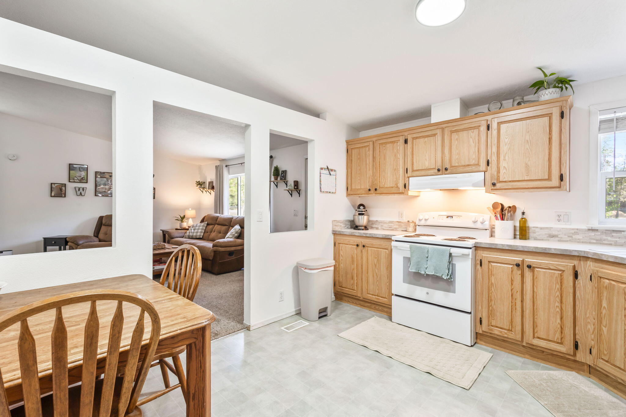 16133 Del Pino Drive